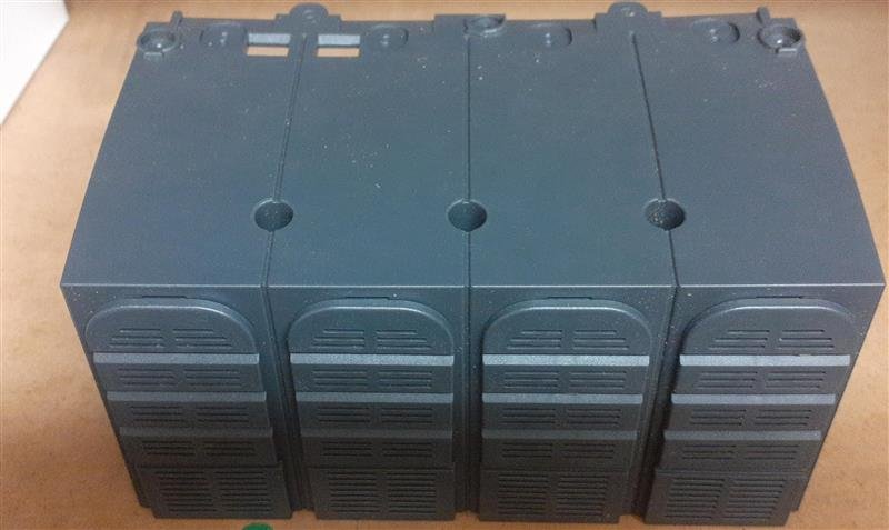 ComPacT NSX - Cache-borne long pour disjoncteur ou socle - 4P pour NSX100-250 LV429518 SCHNEIDER